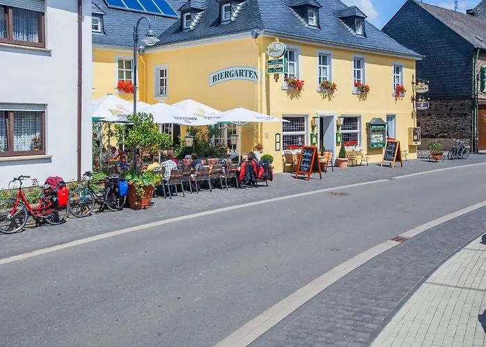 Zur Post فندق مولهايم ان دور موسيل